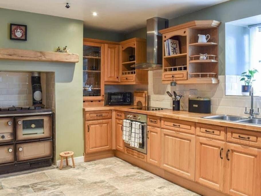Cremlyn Lodge ビューマリス エクステリア 写真